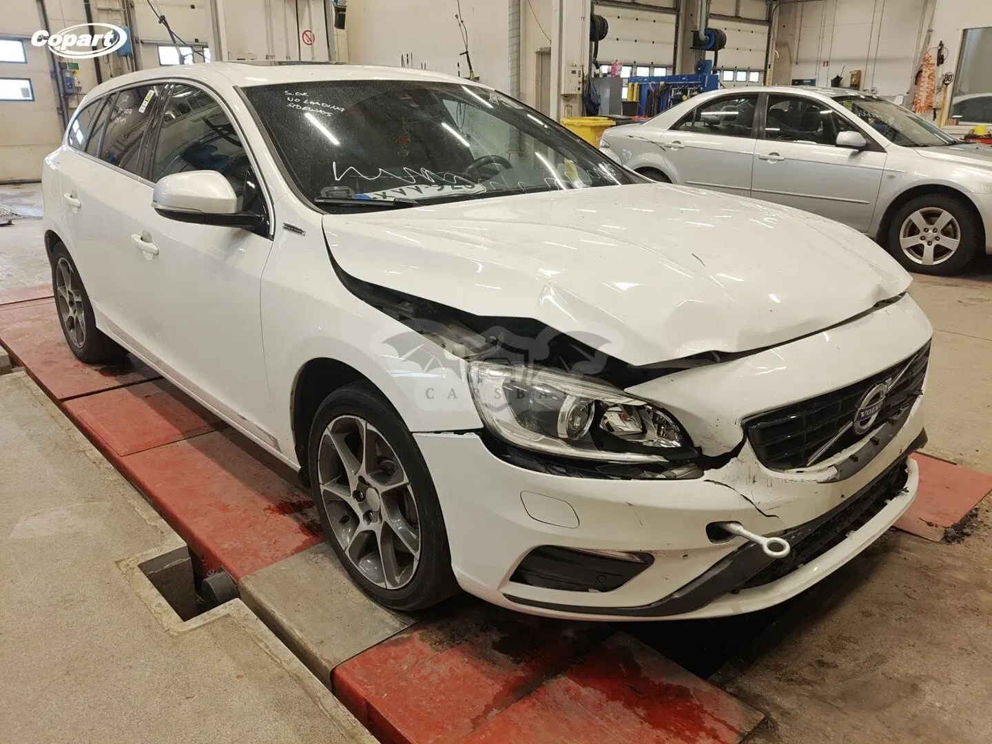 Volvo V60 D6 Plug-In-Hybrid AWD 2014