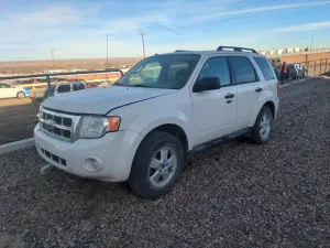 Ford Escape XLT 3.0L 6 2012