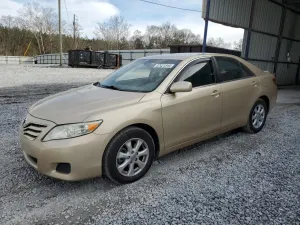 Toyota Camry BASE 2.5L 4 2011