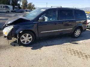 Chrysler Town & Country 3.6L 6 2013