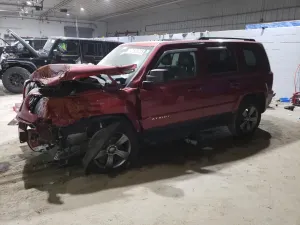 Jeep Patriot LATITUDE 2.4L 4 2015