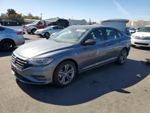 Volkswagen Jetta 1.4L 4 2021