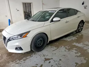 Nissan Altima 2.5L 4 2021