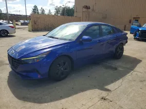 Hyundai Elantra 2.0L 4 2022