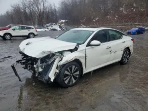 Nissan Altima 2.5L 4 2021