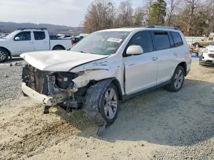 Toyota Highlander 3.5L 6 2013
