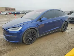 Tesla Model X 2022