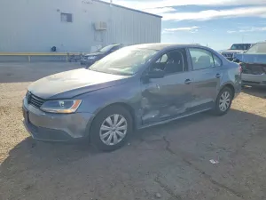 Volkswagen Jetta 2.0L 4 2012