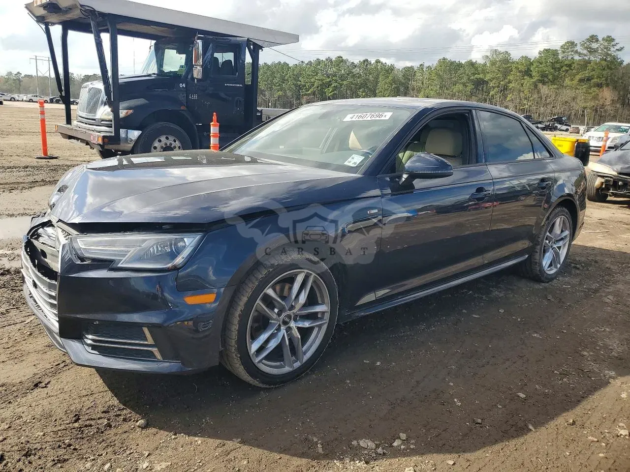 Audi A4 2.0L 4 2017