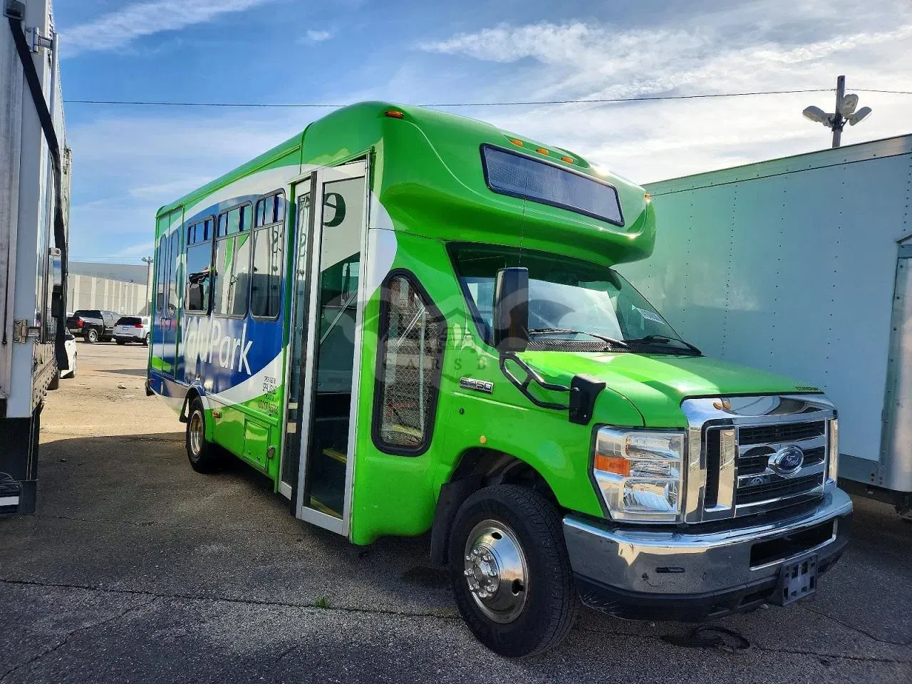 Ford Econoline 6.8L 10 2019