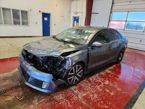 Volkswagen Jetta 2.0L 4 2013