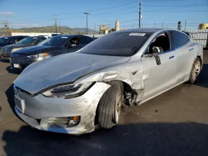 Tesla Model S 2016