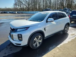 Mitsubishi Outlander 2.0L 4 2022