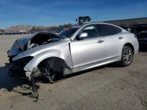 Infiniti Q70 3.7L 6 2018