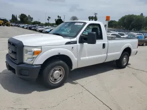 Ford F-250 6.2L 8 2013