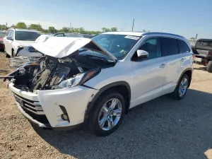 Toyota Highlander 3.5L 6 2018