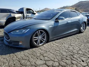 Tesla Model S 2012