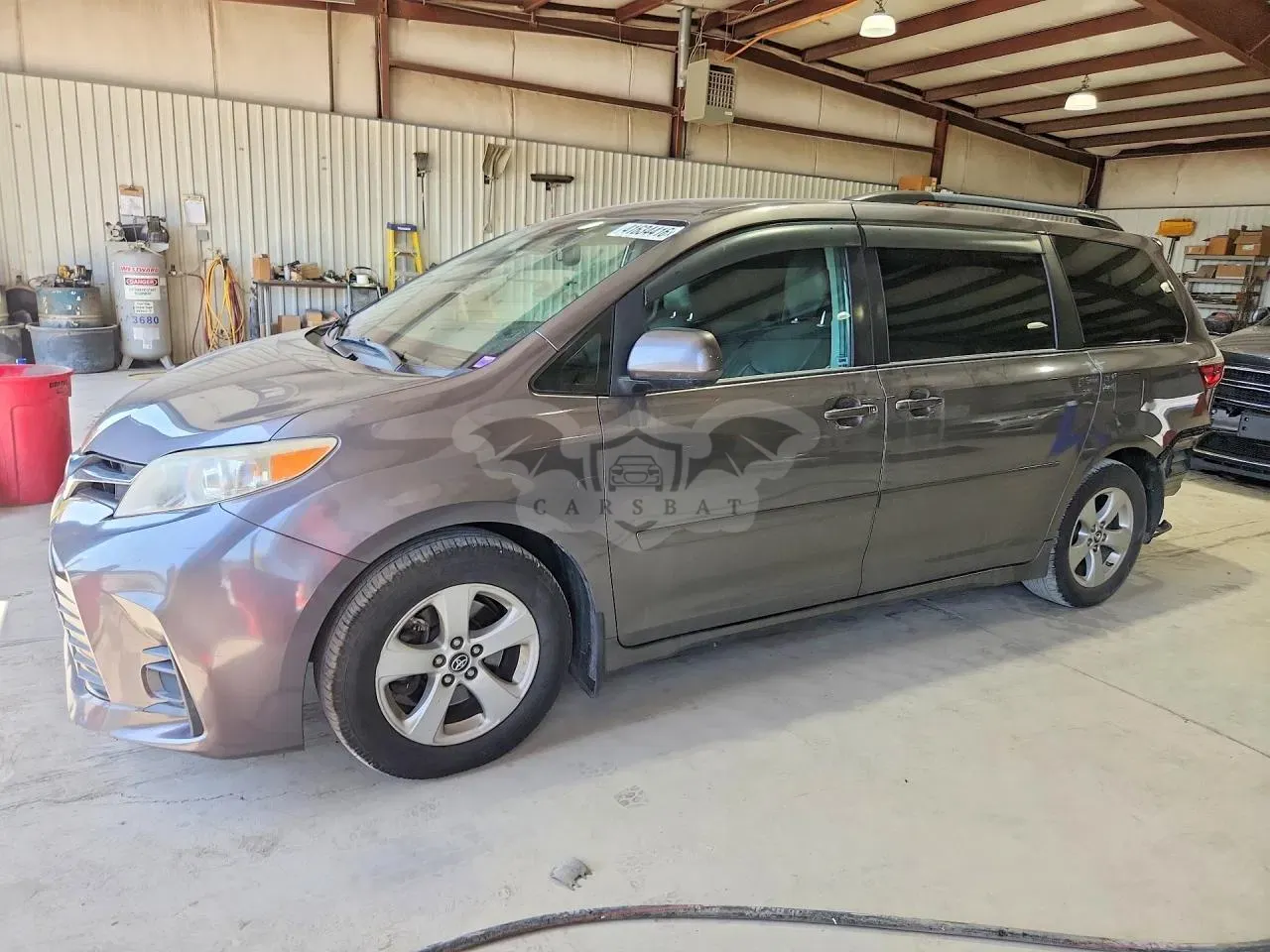 Toyota Sienna 3.5L 6 2019