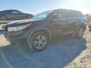 Toyota Highlander 3.5L 6 2015