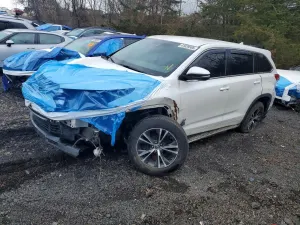 Toyota Highlander 3.5L 6 2018