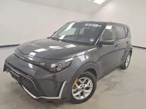 Kia Soul 2.0L 4 2025