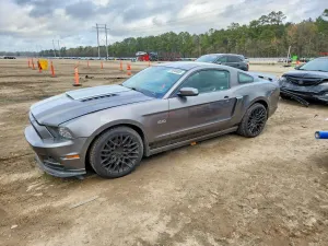Ford Mustang 5.0L 8 2014