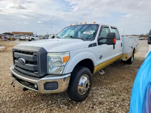 Ford F-350 6.7L 8 2015