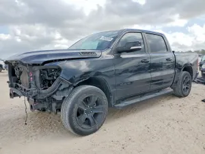 RAM 1500 5.7L 8 2021