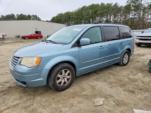 Chrysler Town & Country 3.8L 6 2010