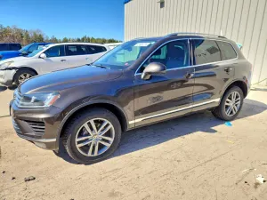 Volkswagen Touareg 3.6L 6 2016