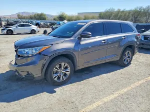 Toyota Highlander 3.5L 6 2016