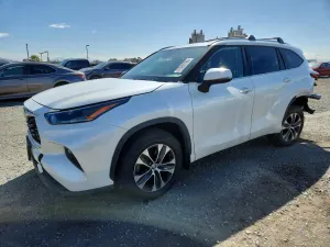 Toyota Highlander 3.5L 6 2021