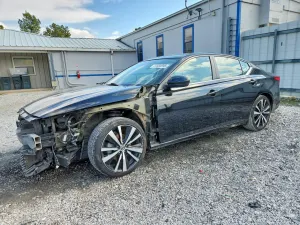 Nissan Altima 2.5L 4 2022