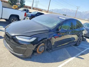 Tesla Model X 2022
