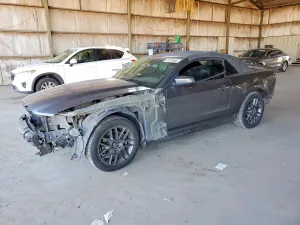 Ford Mustang 3.7L 6 2014