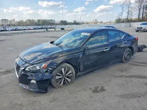 Nissan Altima 2.5L 4 2019