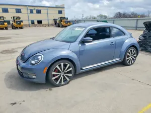 Volkswagen Beetle 2.0L 4 2012