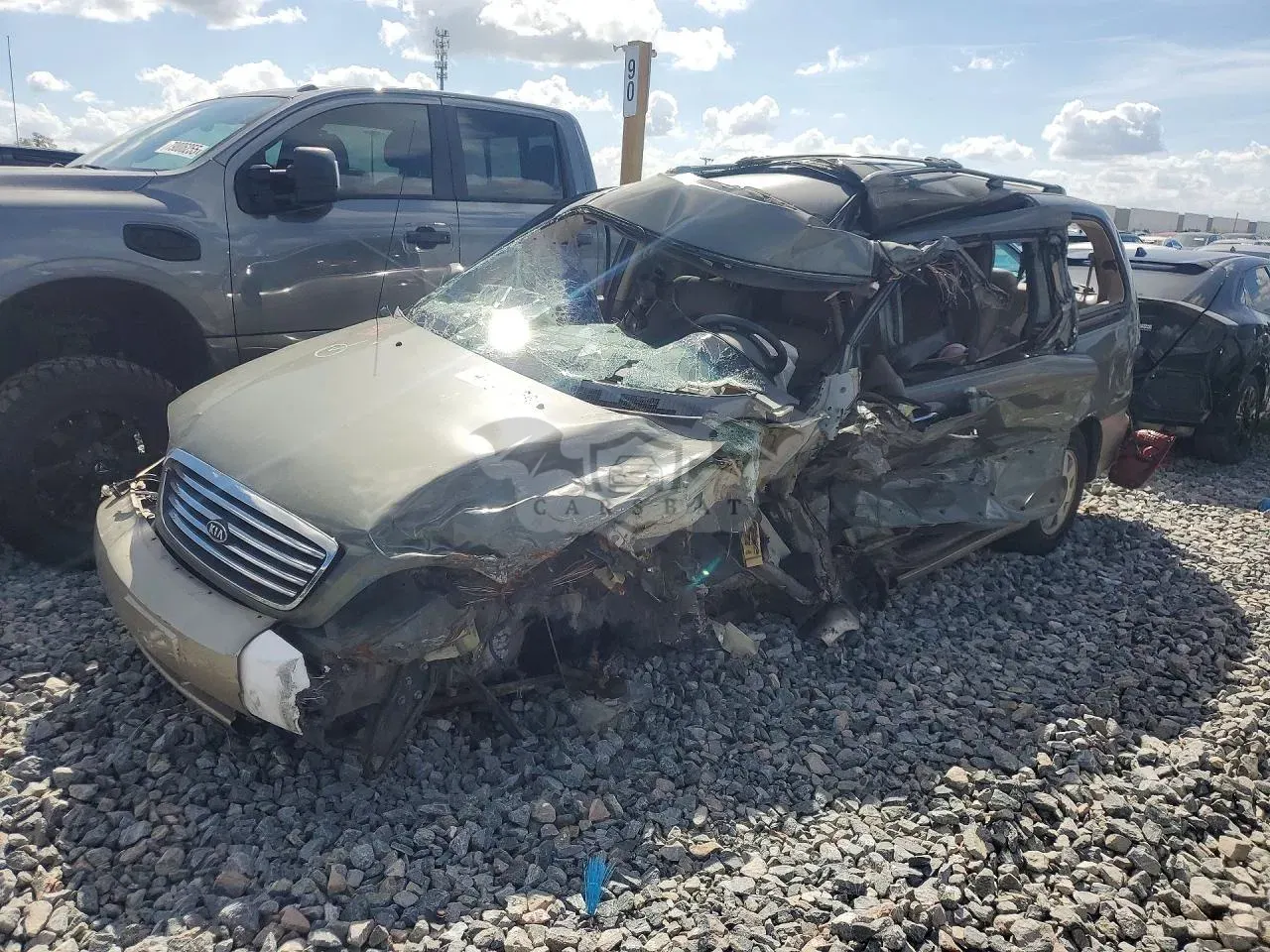 Kia Sedona 3.5L 6 2003