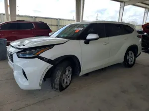 Toyota Highlander 3.5L 6 2021