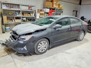 Hyundai Elantra 2.0L 4 2020