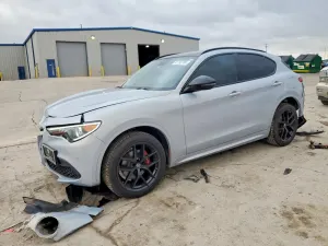 Alfa Romeo Stelvio 2.0L 4 2020