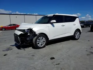 Kia Soul 2.0L 4 2025