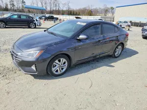 Hyundai Elantra 2.0L 4 2020