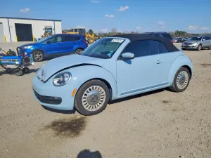Volkswagen Beetle 2.5L 5 2013