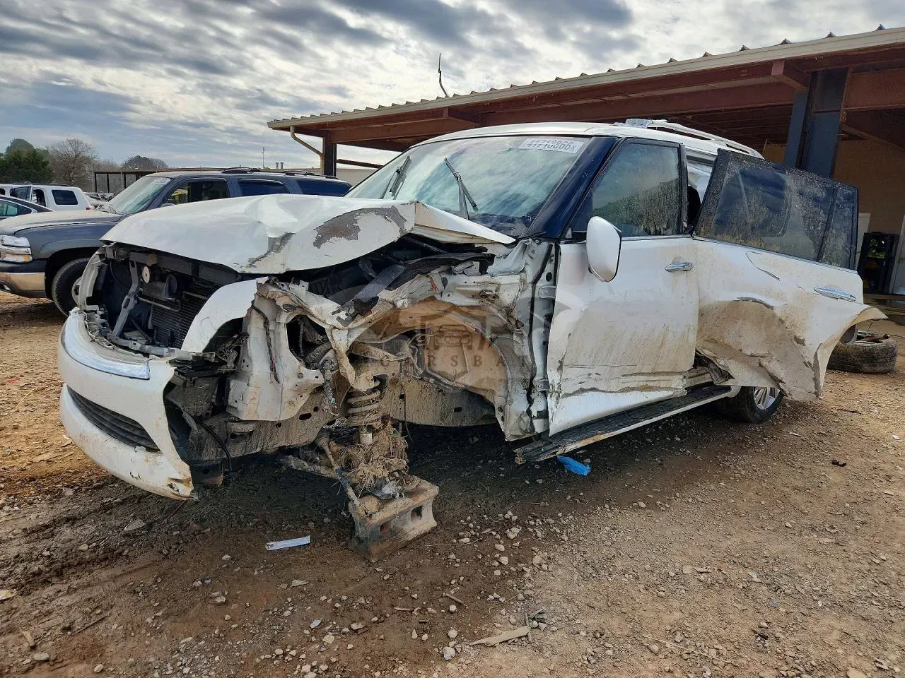 Infiniti QX56 5.6L 8 2013