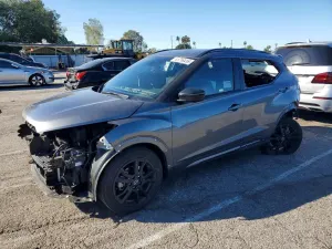 Nissan Kicks 1.6L 4 2024
