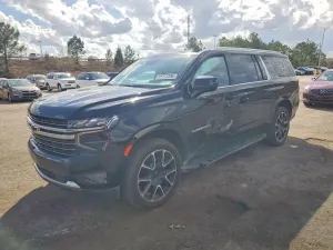 Chevrolet Suburban 5.3L 8 2023