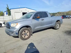 Toyota Tundra 4.6L 8 2010