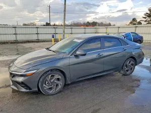 Hyundai Elantra 2.0L 4 2025