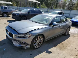 Volvo S60 2.0L 4 2020